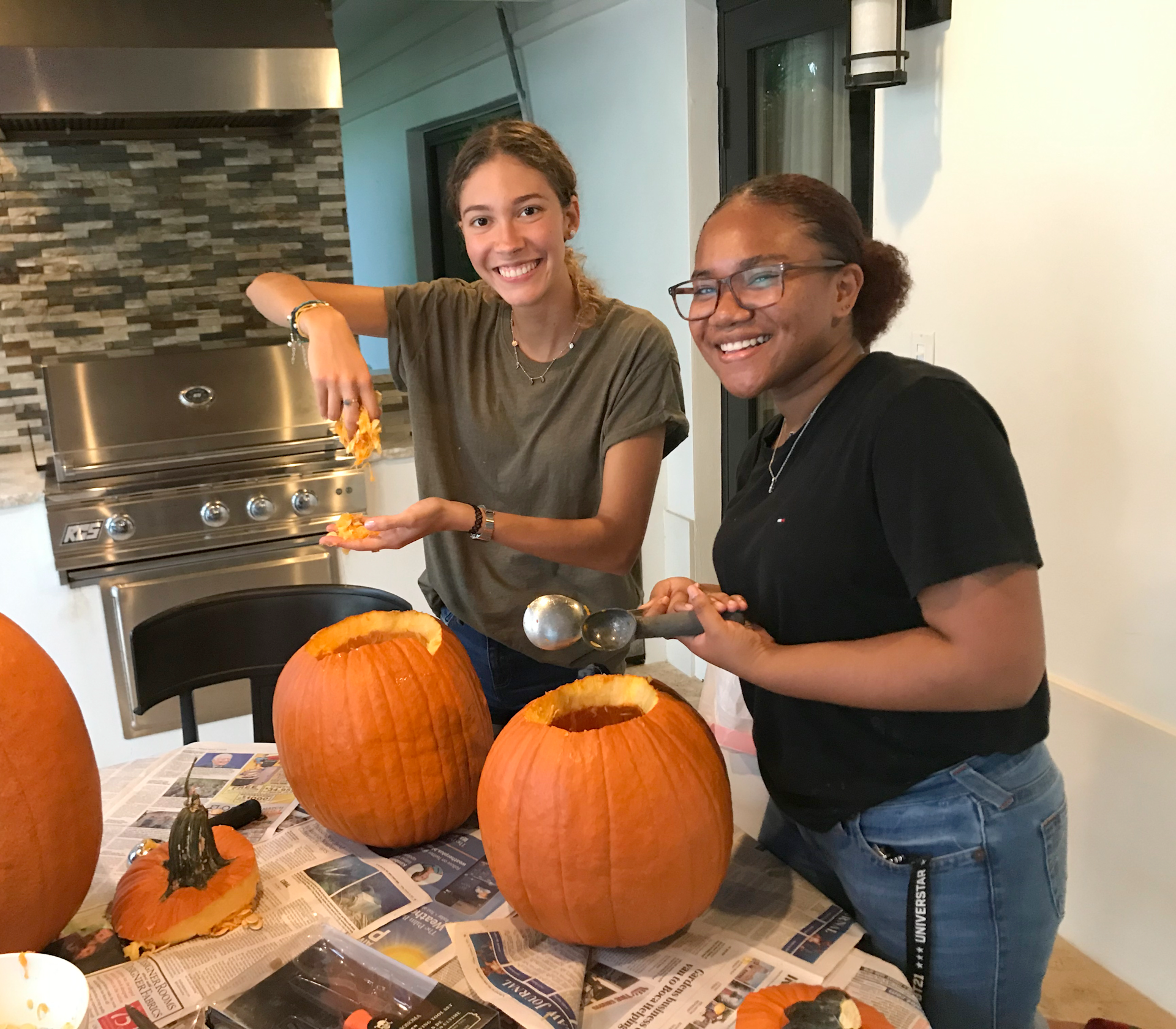 High School USA - Halloween pumpkin