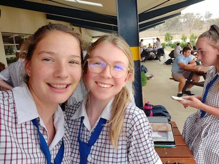 High School Australia - students