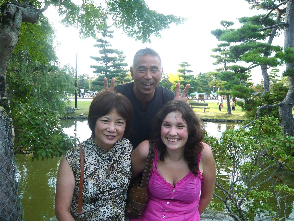 student with host family in Japan